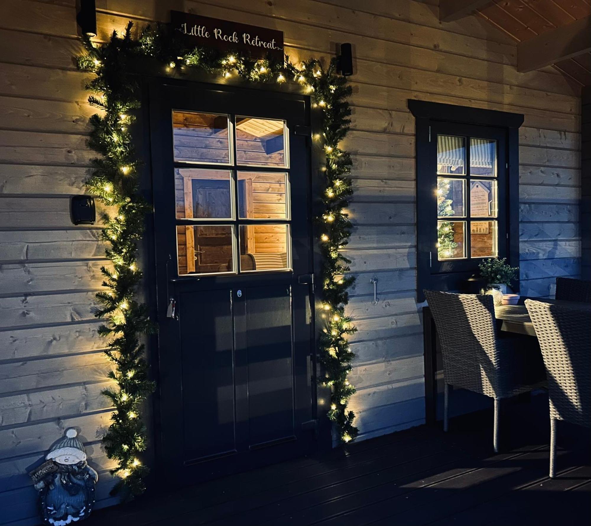 Little Rock Retreat Log With Hot Tub Apartment *